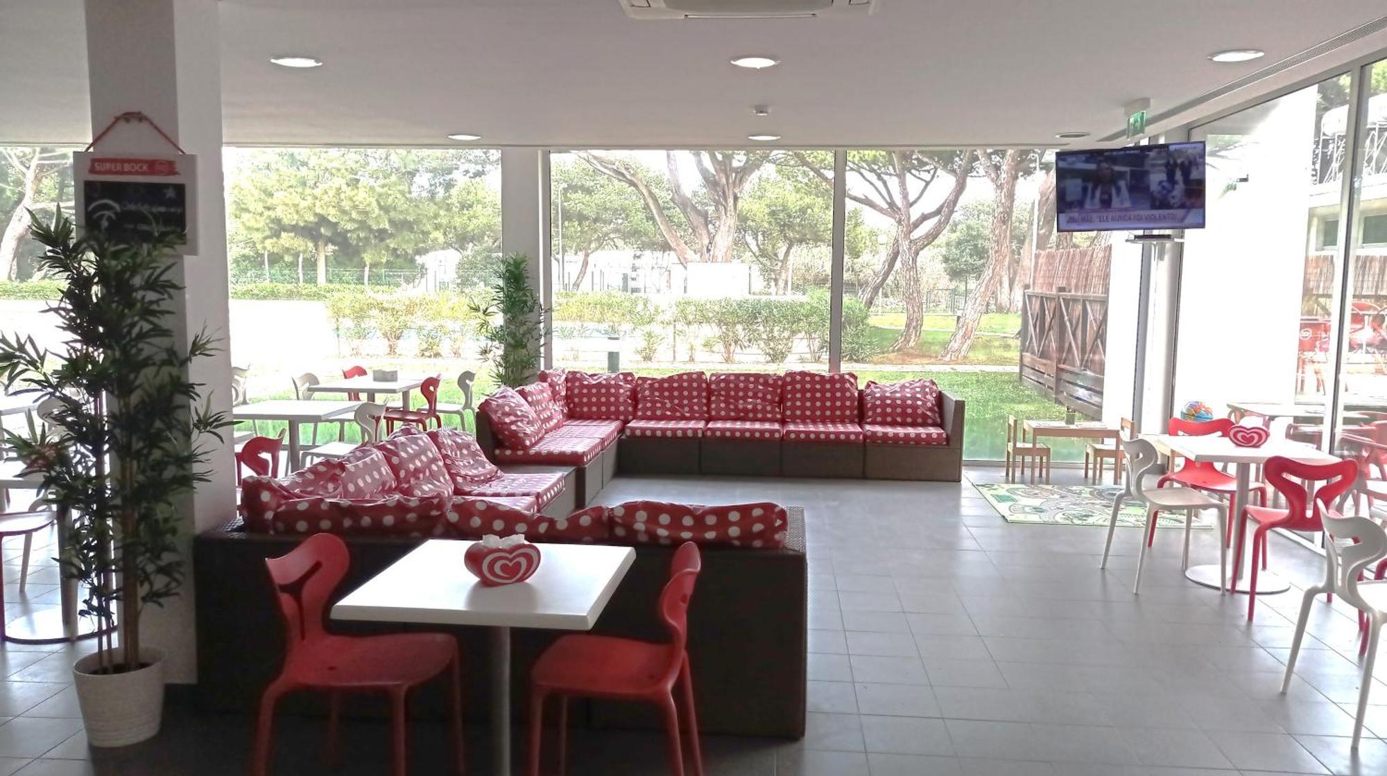 Отель Parque De Campismo Orbitur Guincho Кашкайш Экстерьер фото